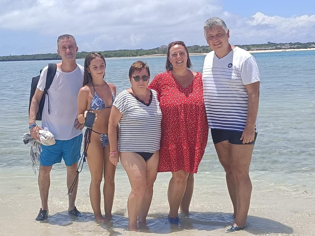 Relaxing on Sandbank